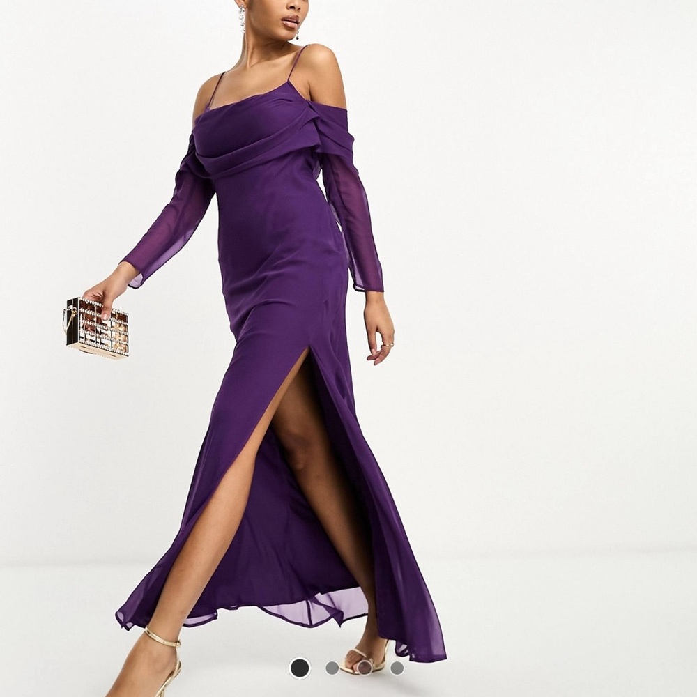 Maxi dress with cold shoulder sleeve in purple